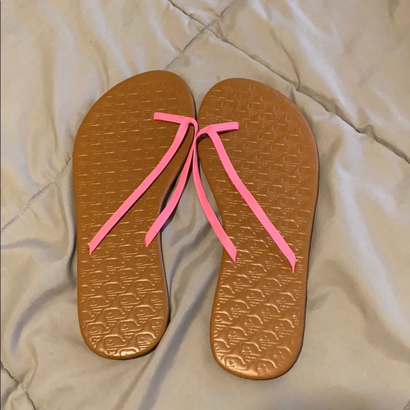 Vineyard Vines Shoes - Vineyard vines women’s flip flops Vineyard Vines Shoes - Vineyard vines women’s flip flops
